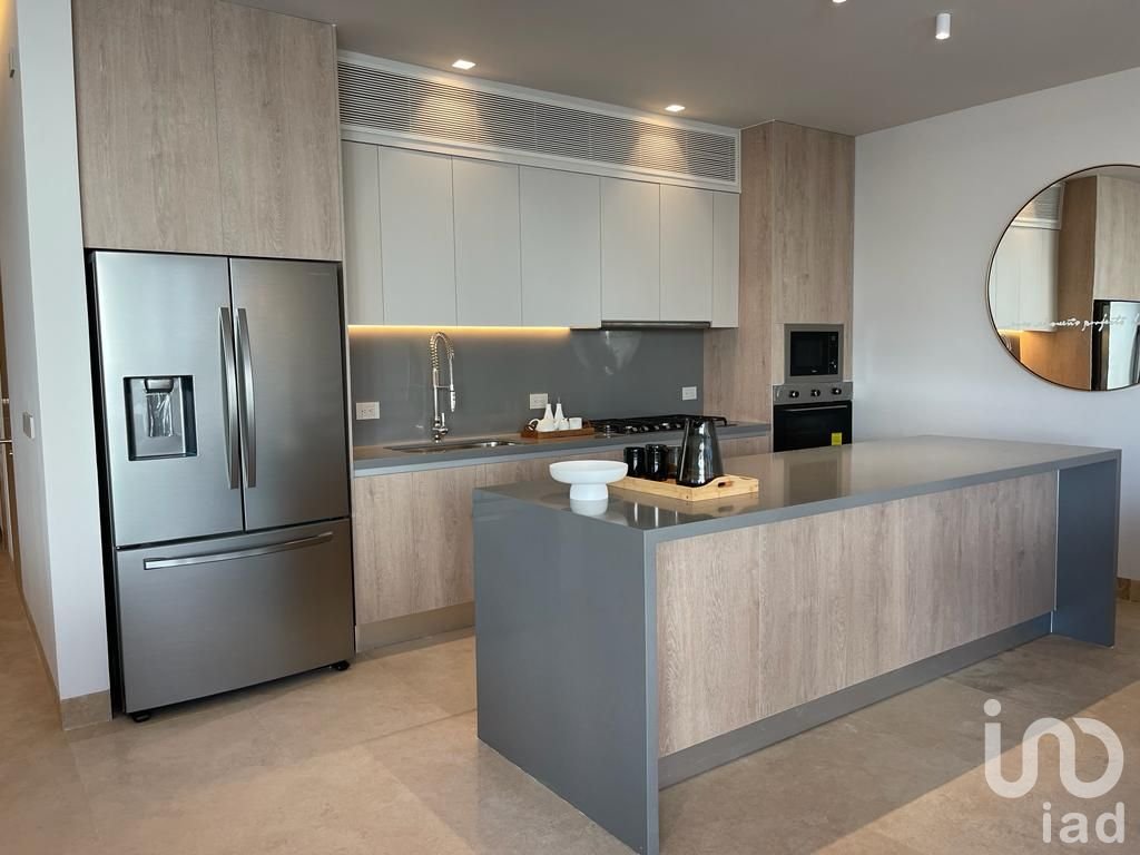 Departamento de Lujo 4 Recámaras 250 m² Vista al Mar Puerto Cancún.