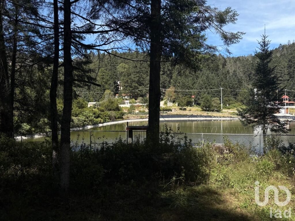 Se vende terreno en el Bosque con vista al lago en Real del Monte, Hidalgo