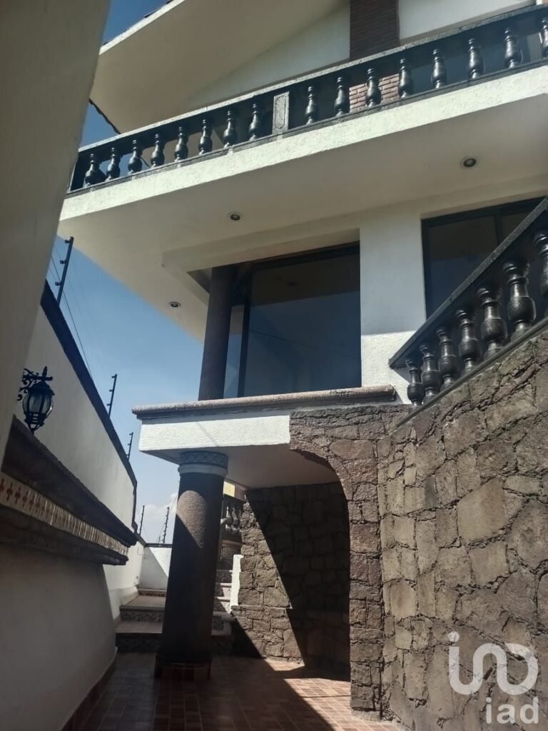 Casa en Venta en Monte Urales,, Fraccionamiento Vista Hermosa, Querétaro.