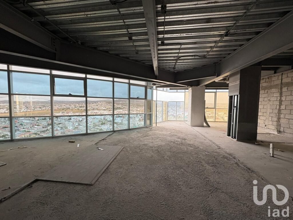 Se venden aamplio departamento en obra negra en Via Dorada, Pachuca, Hidalgo