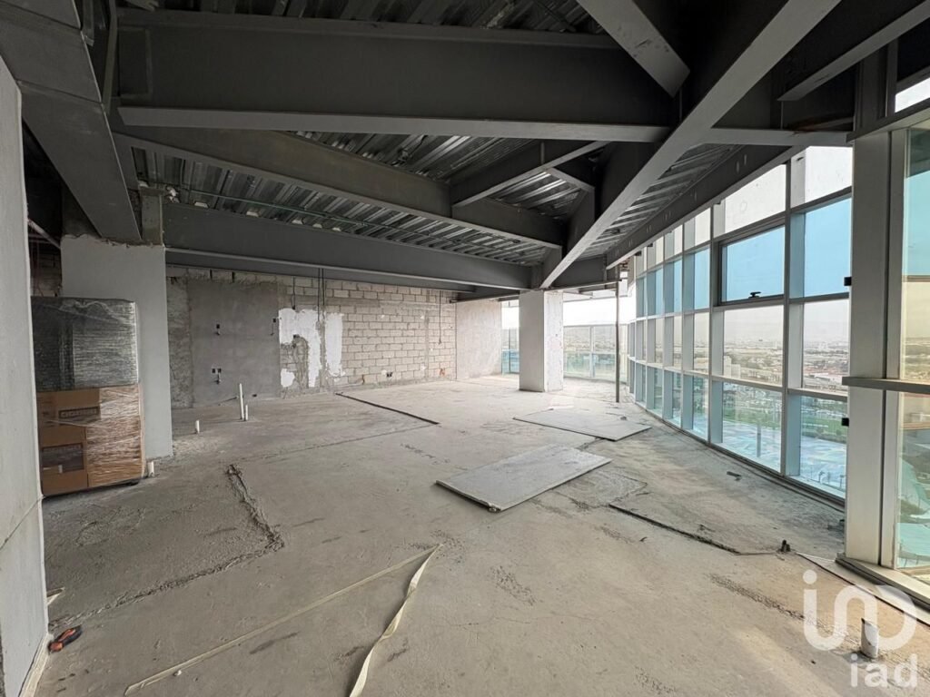 Se venden aamplio departamento en obra negra en Via Dorada, Pachuca, Hidalgo