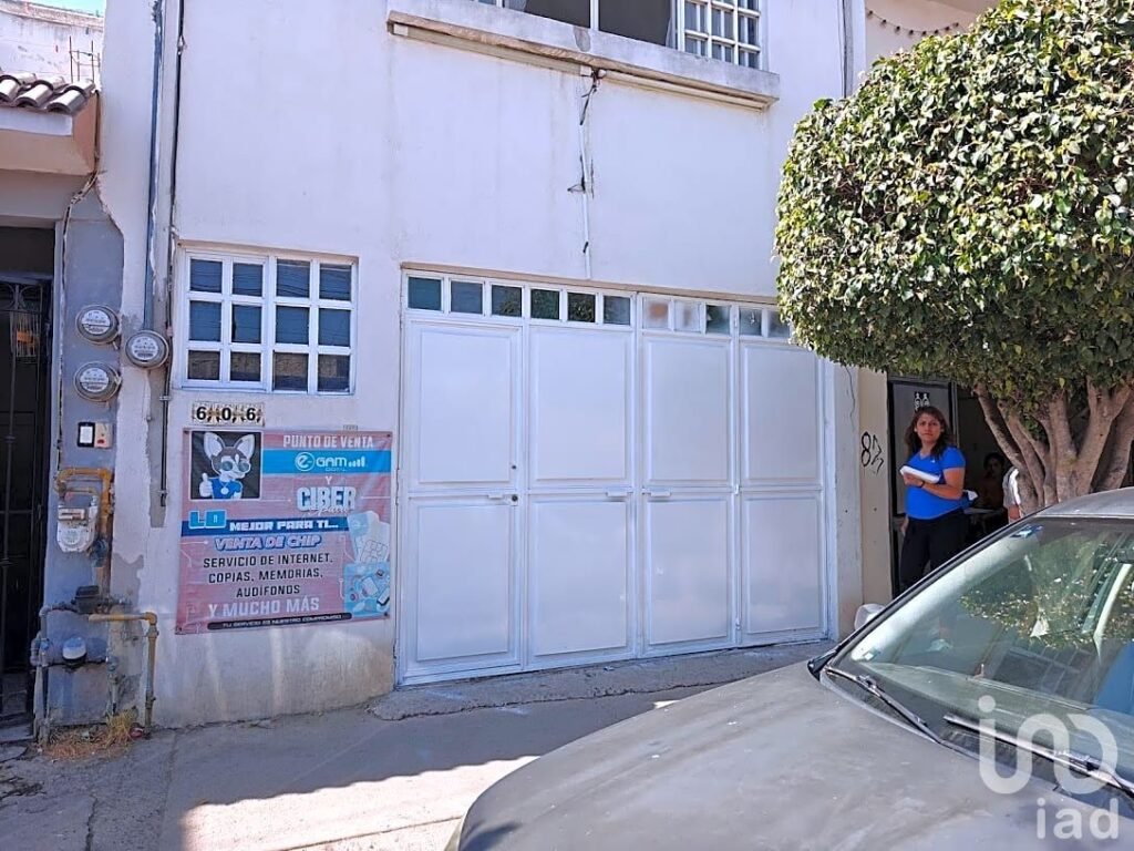 Venta de Casa en Valle Dorado