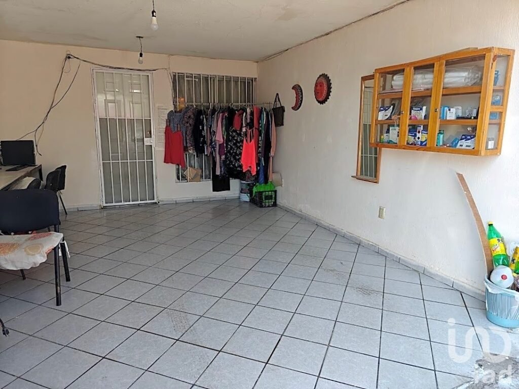 Venta de Casa en Valle Dorado