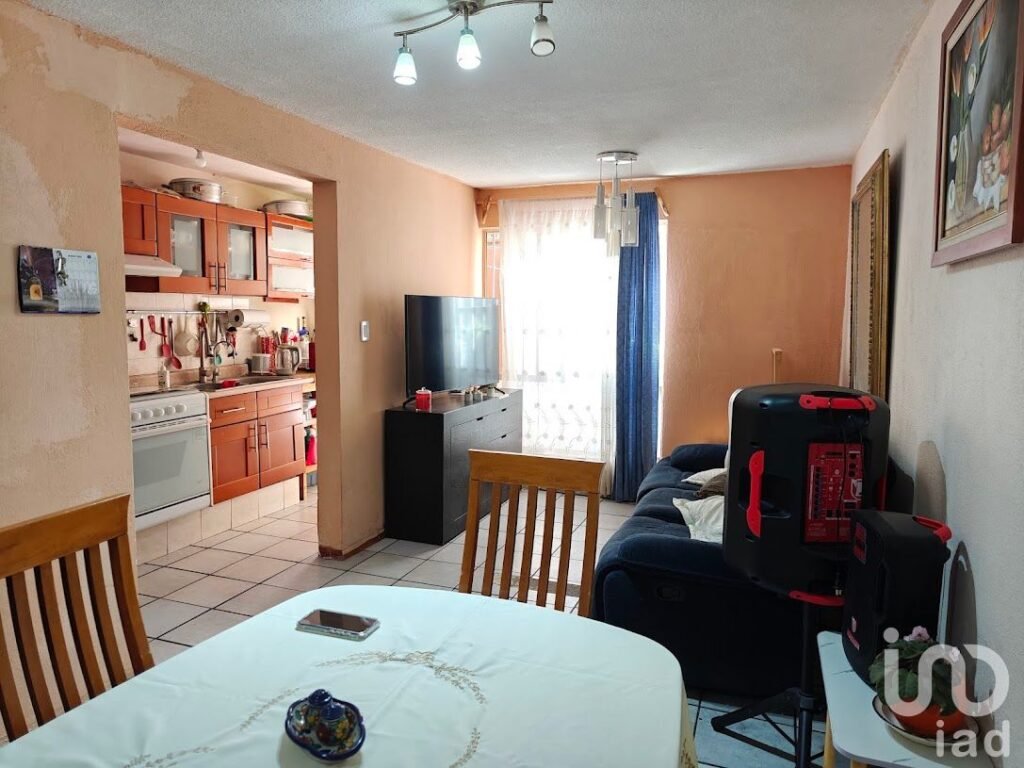 Venta de Casa en Valle Dorado