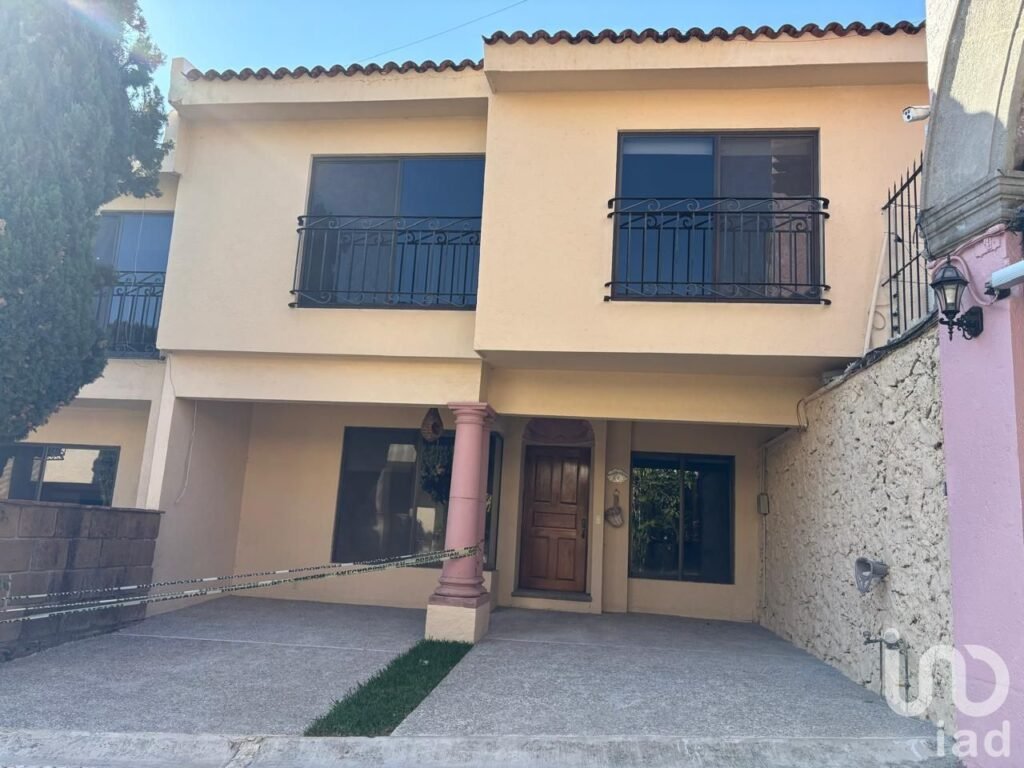 VENTA CASA EN CONDOMINIO