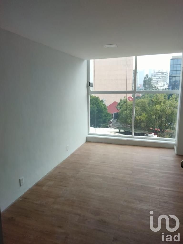 SE RENTA OFICINA A MEDIA CUADRA DE AVENIDA INSURGENTES (METROBUS NUEVO LEON)