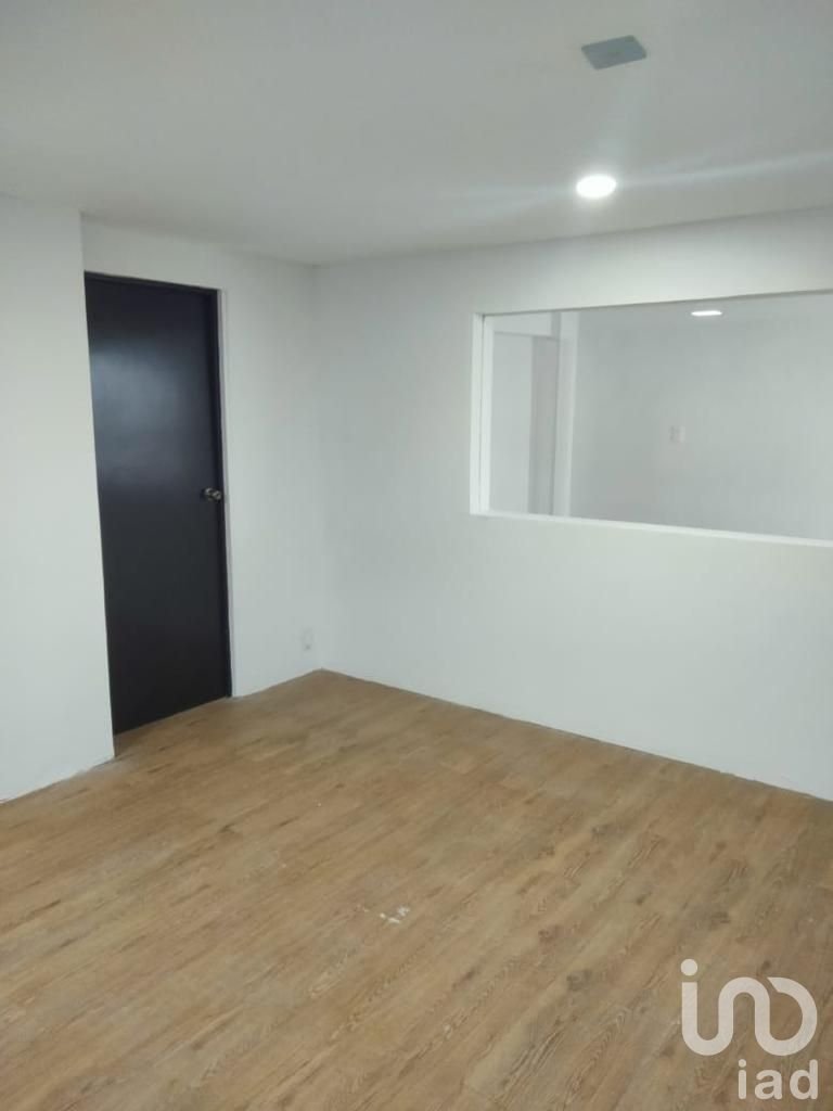 SE RENTA OFICINA A MEDIA CUADRA DE AVENIDA INSURGENTES (METROBUS NUEVO LEON)