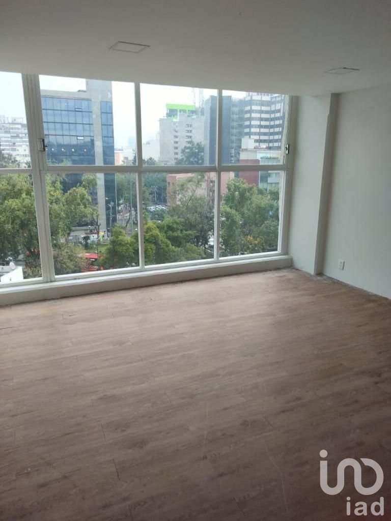 SE RENTA OFICINA A MEDIA CUADRA DE AVENIDA INSURGENTES (METROBUS NUEVO LEON)