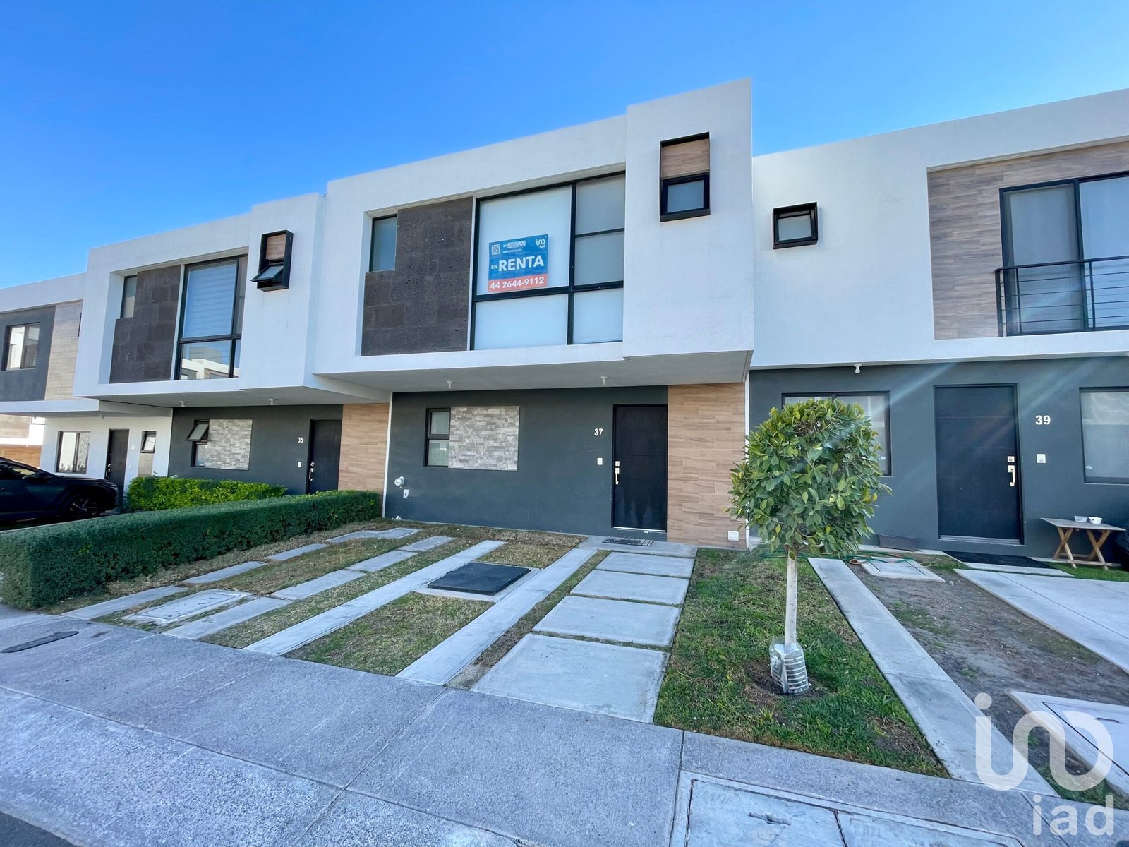 Casa en Renta 3 Recámaras en Zakia Condominio Allegro II.