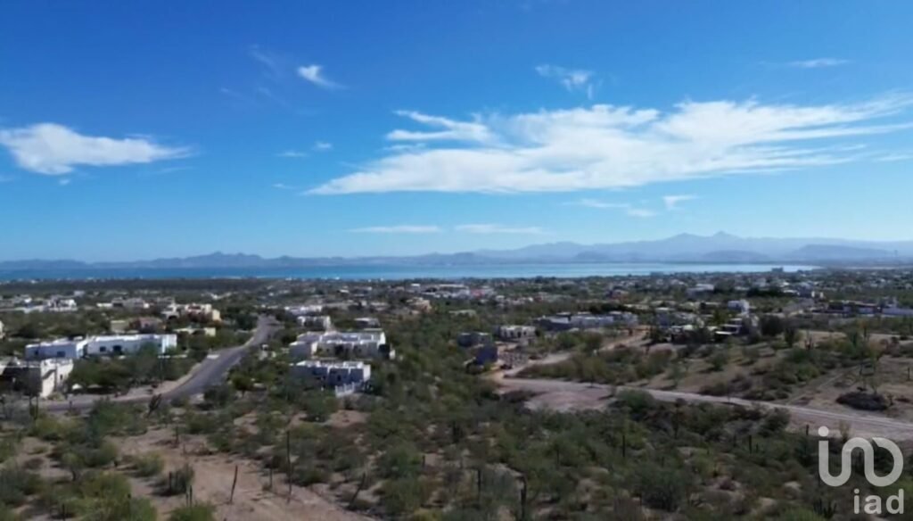 TERRENO EN VENTA EN EL CENTENARIO (LOMAS)