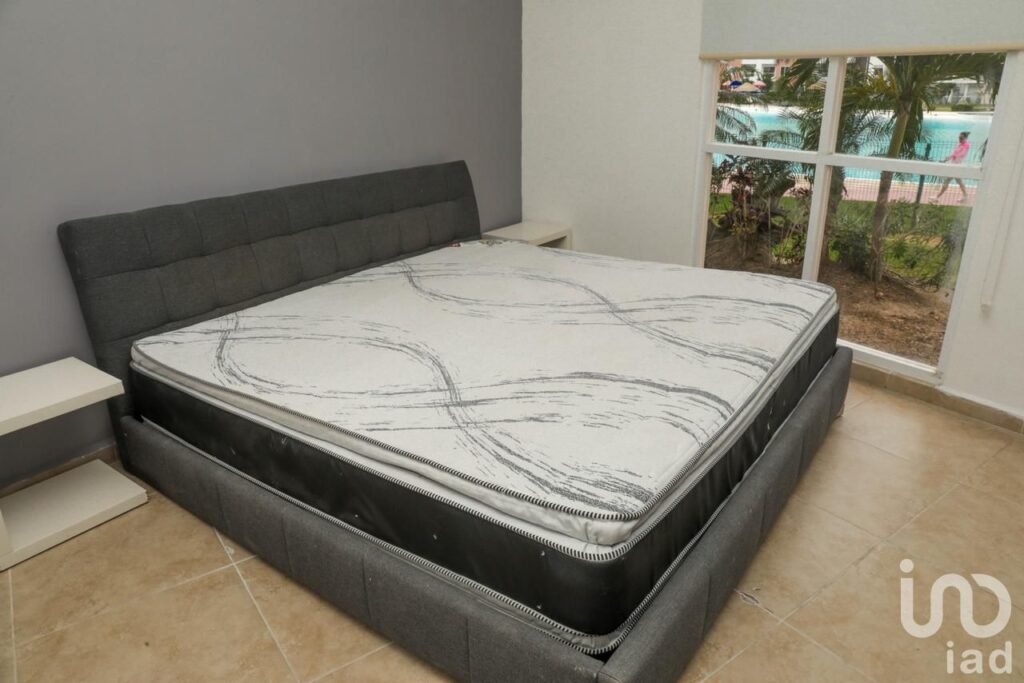 DEPARTAMENTO EN VENTA DE  DREAM LAGOONS CANCUN