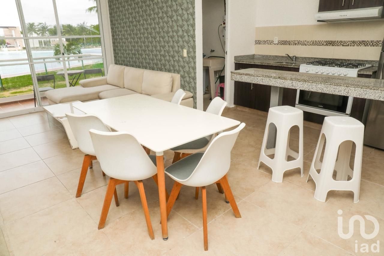 DEPARTAMENTO EN VENTA DE  DREAM LAGOONS CANCUN