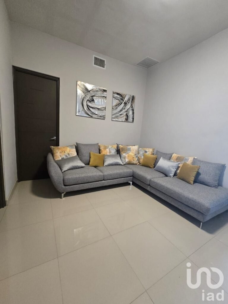 Casa en Venta Veneros Residencial en Cd. Juarez Chih.