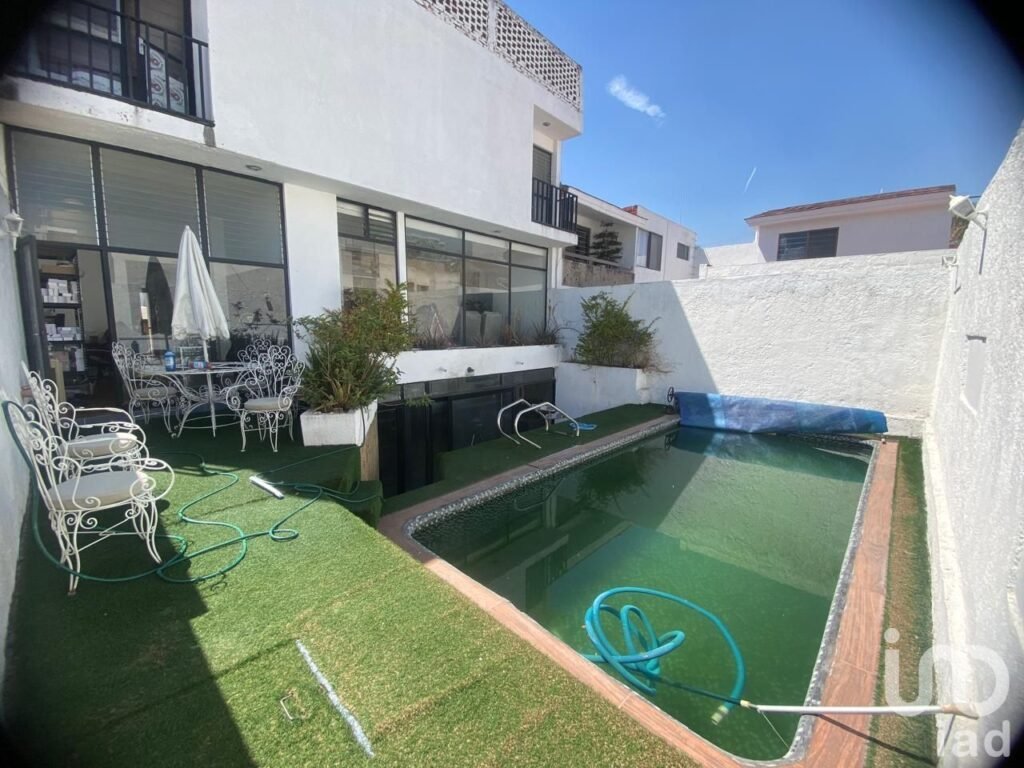 Casa en venta en Otranto 2610 Providencia, Guadalajara