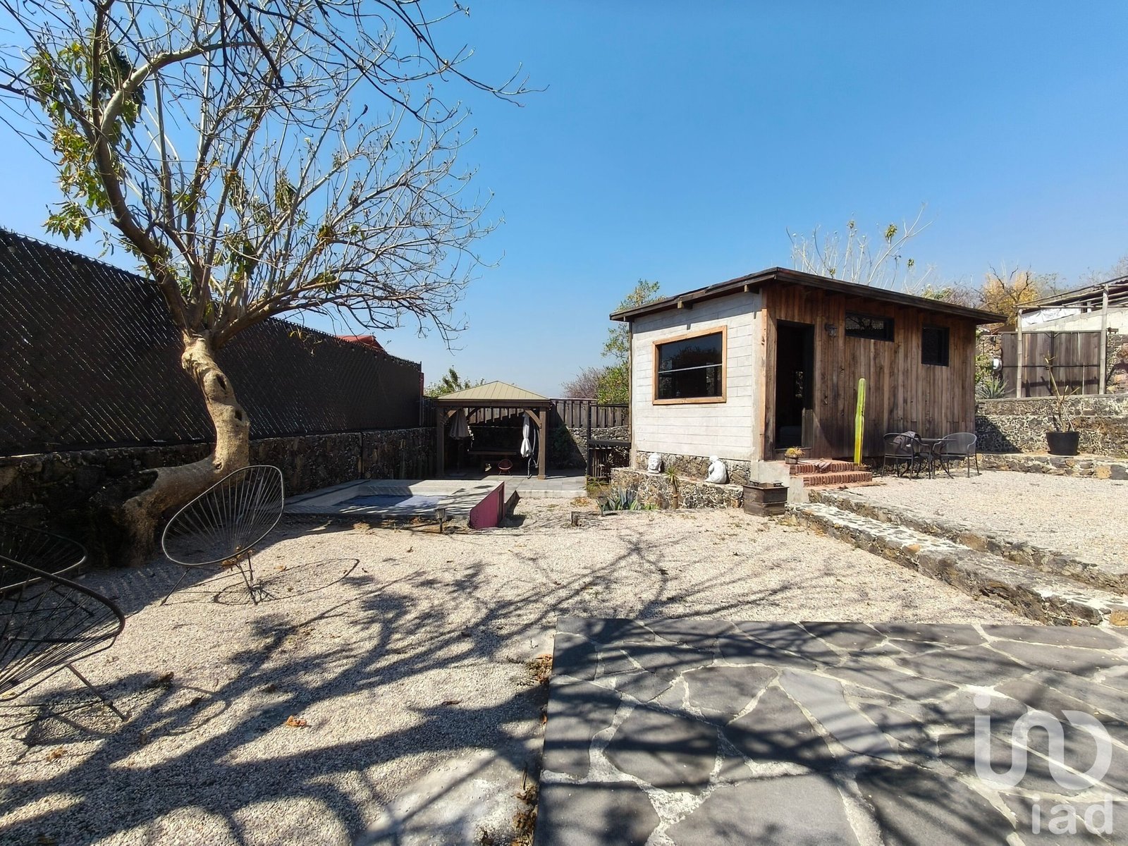 Cabaña en Tepoztlán con vista a las montañas, a 15 minutos del centro. Cabaña en Tepoztlán con vista a las montañas, a 15 minutos del centro.