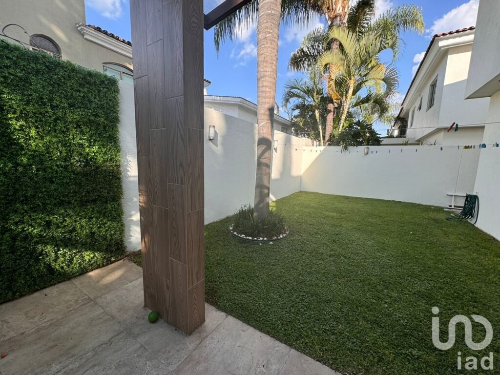 Renta Casa Amueblada en Valle Real Zapopan, Jalisco