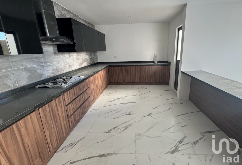 Preventa Casa en Esquina | Residencial Tirzotla | Solo 4 Disp.