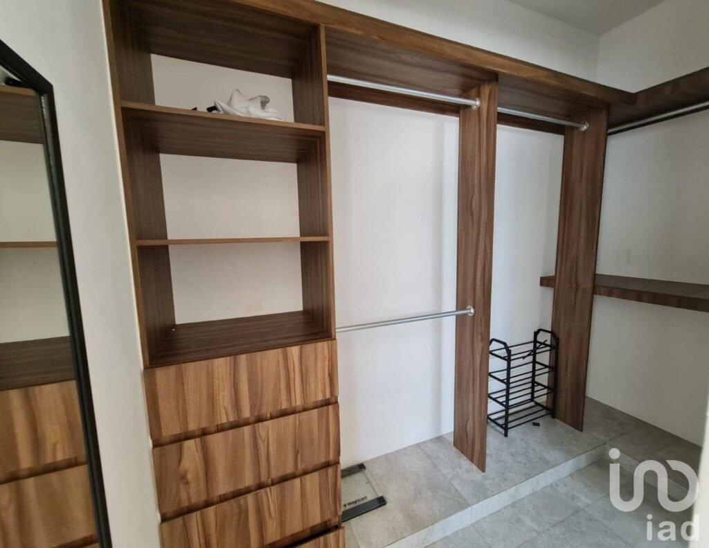 CASA EN VENTA  EN RESIDENCIAL ARBOLADA