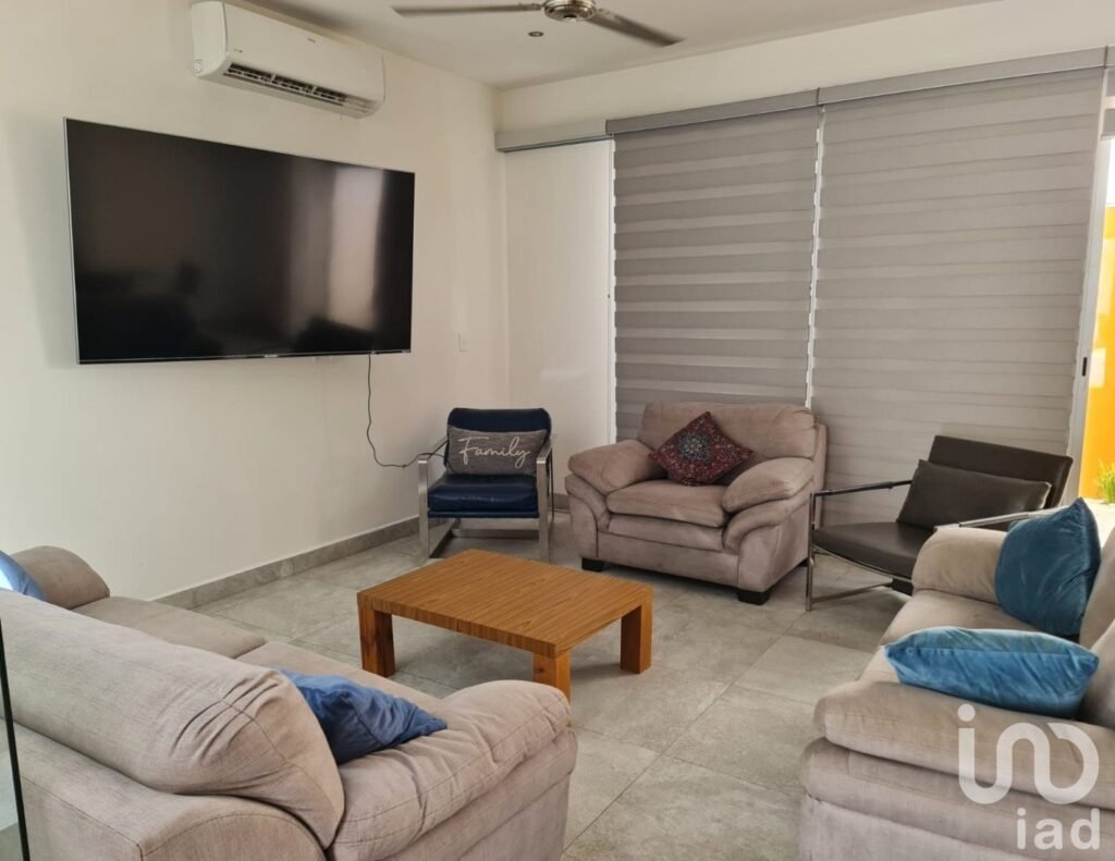 CASA EN VENTA  EN RESIDENCIAL ARBOLADA