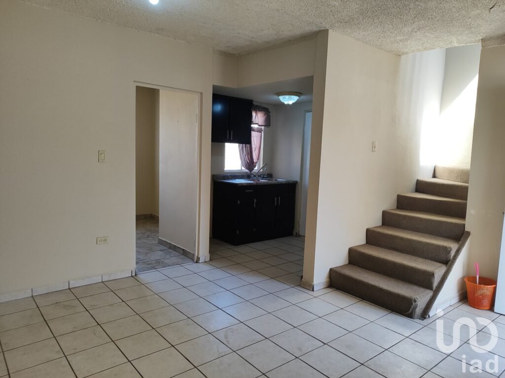 Casa en rentas Mexicali .Hacienda del Real. Tres recamaras. 1.5 baños.