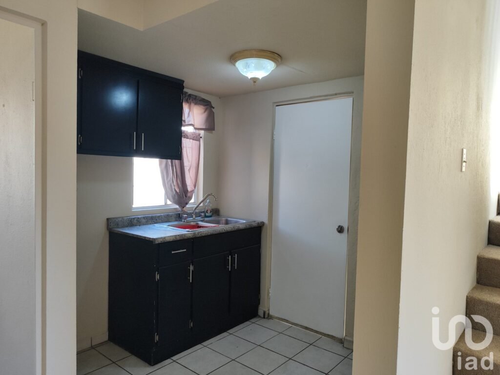 Casa en rentas Mexicali .Hacienda del Real. Tres recamaras. 1.5 baños.