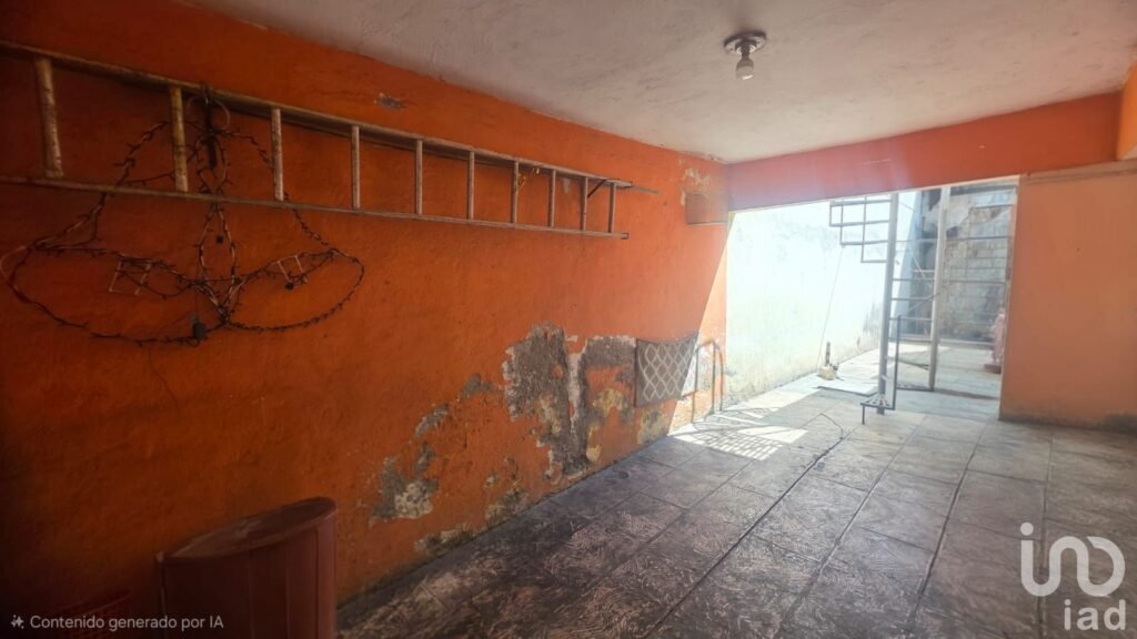 Casa en Venta en la Colonia San Felipe de Jesús para remodelar