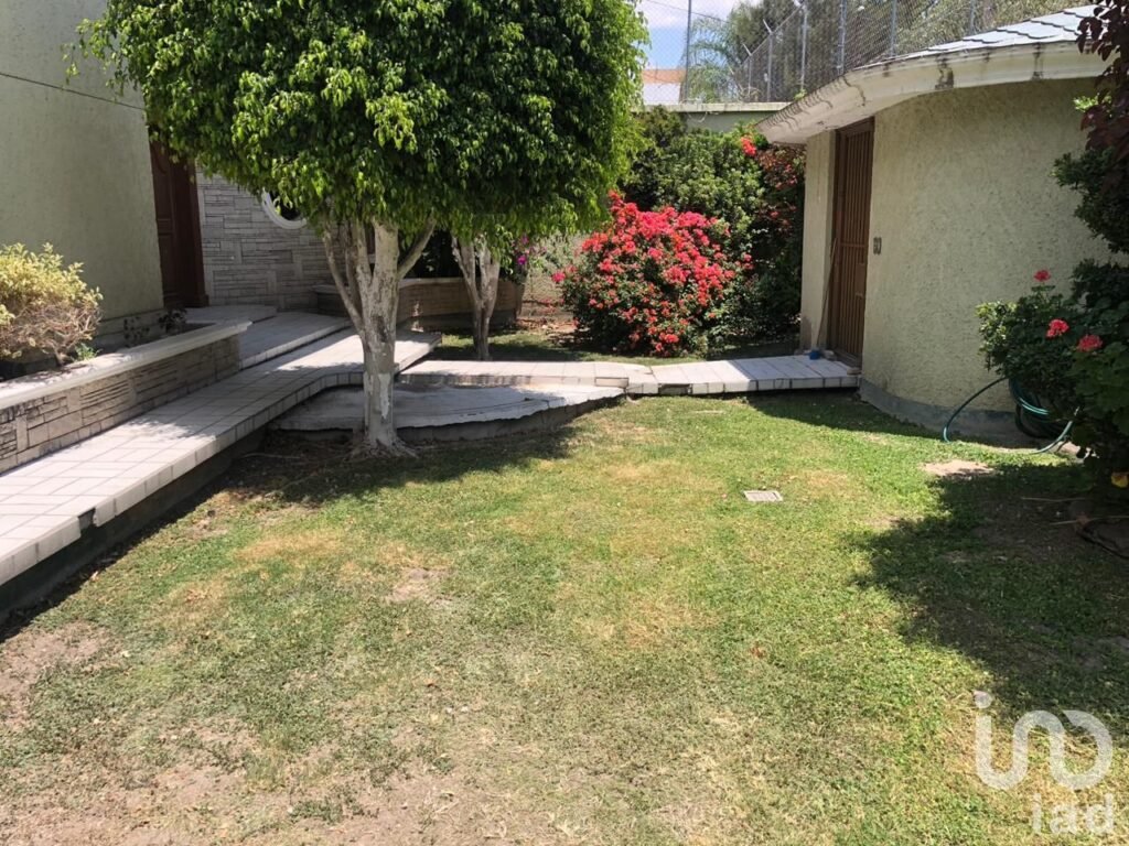 VENTA DE CASA ARBOLEDAS CELAYA