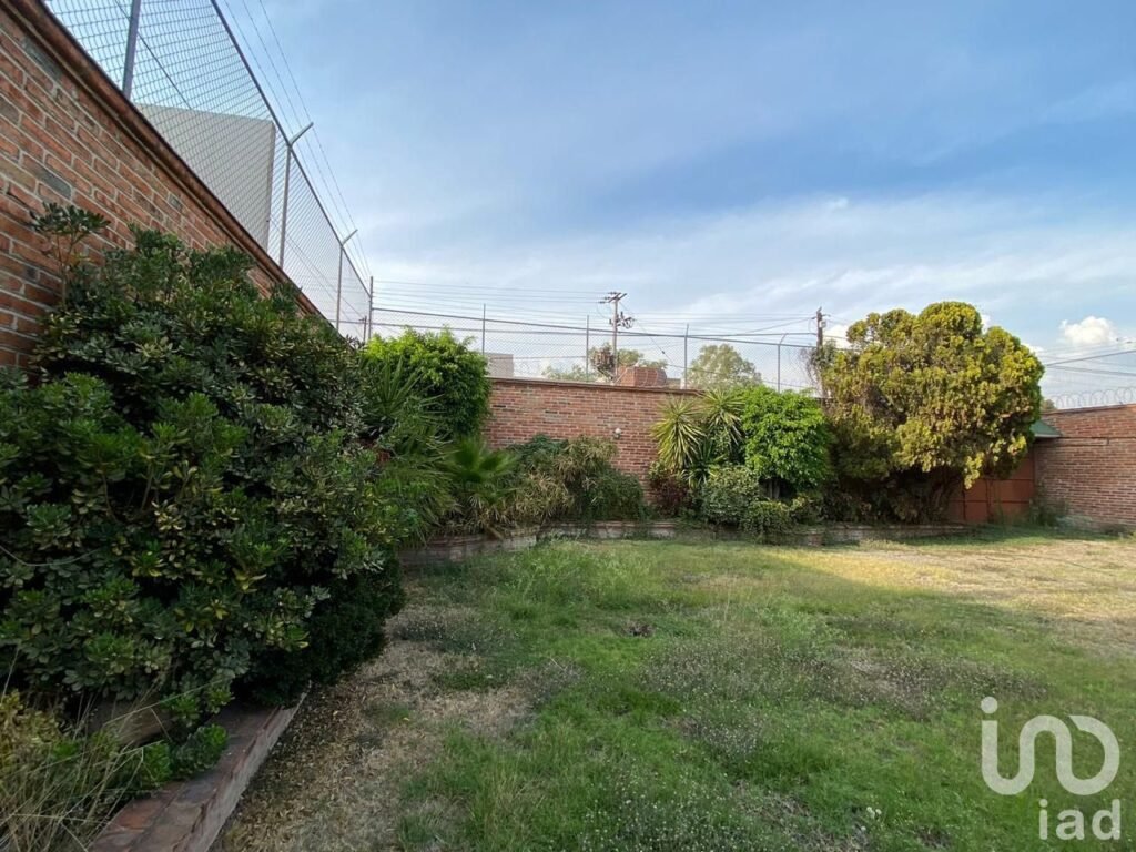 VENTA DE CASA ARBOLEDAS CELAYA