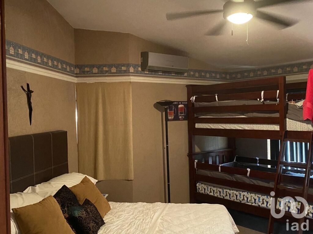 VENTA DE CASA ARBOLEDAS CELAYA