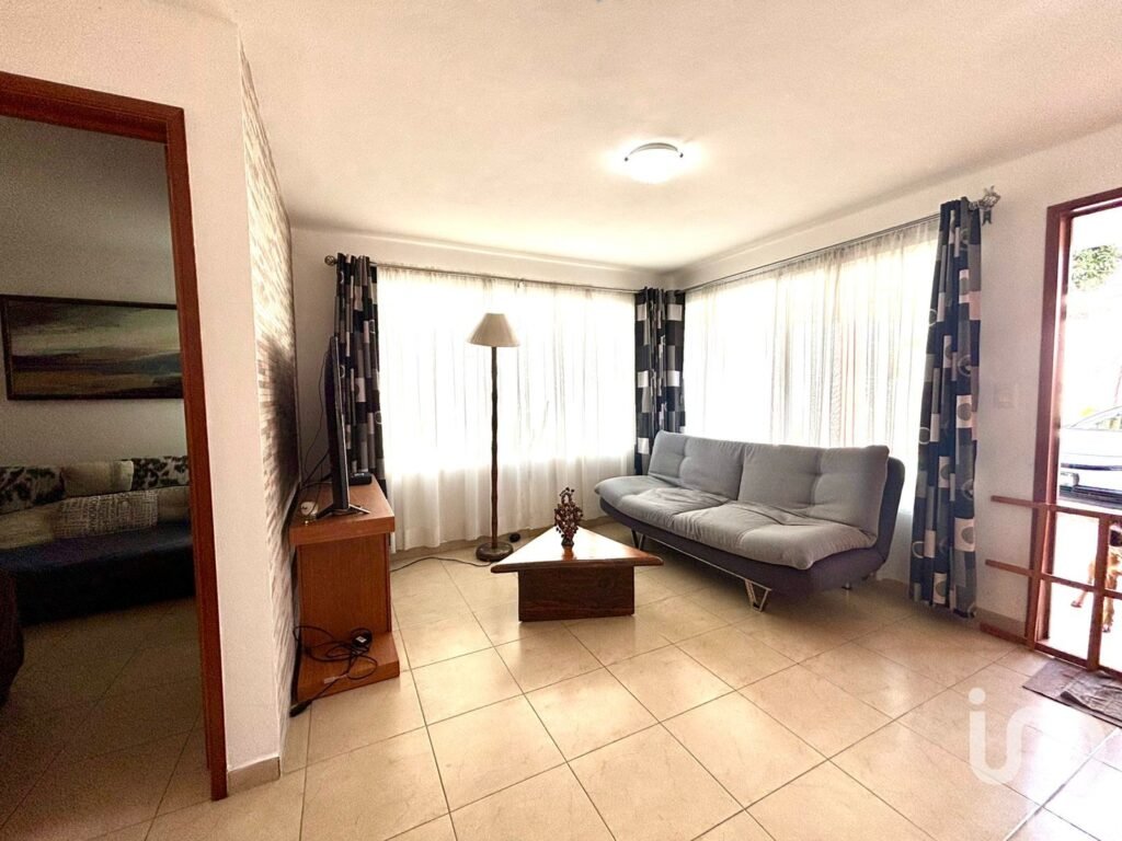 Venta de casa al Norte de Cuernavaca, Morelos, Sta. María