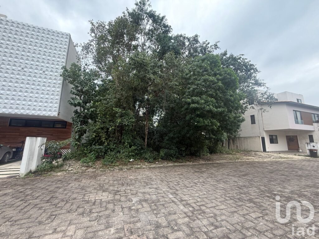 TERRENO EN CONDOMINIO EXCLUSIVO