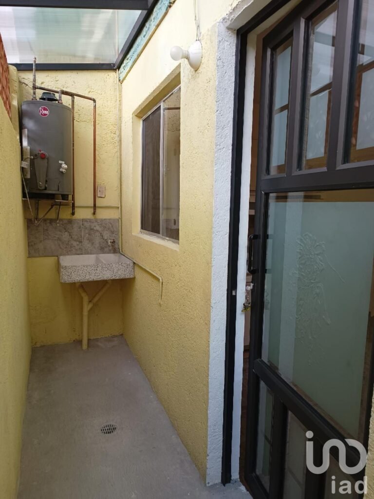 DEPARTEMENTO EN RENTA  EN PLANTA BAJA  EN FRANCISCO ESPEJEL 73 VENUSTIANO CARRANZA