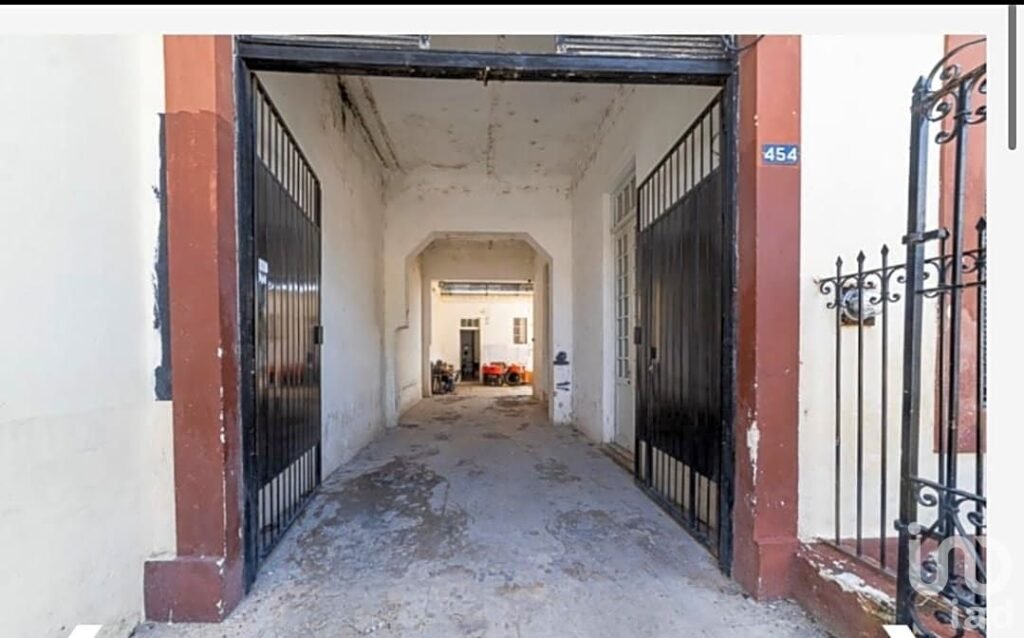 CASONA ANTIGUA PARA REMODELAR EN EL CENTRO DE MÉRIDA