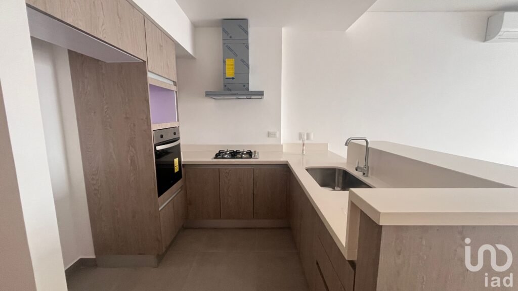 DEPARTAMENTO EN VENTA EN TORRE INDICO FRENTE A PLAZA HARBOR MERIDA YUCATAN