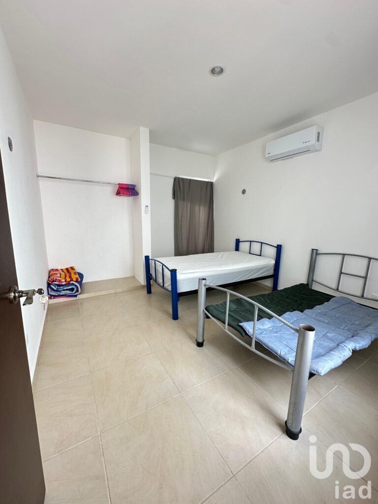 RENTA DE CASA DE UN PISO EN GRAN SANTA FE MERIDA YUCATAN