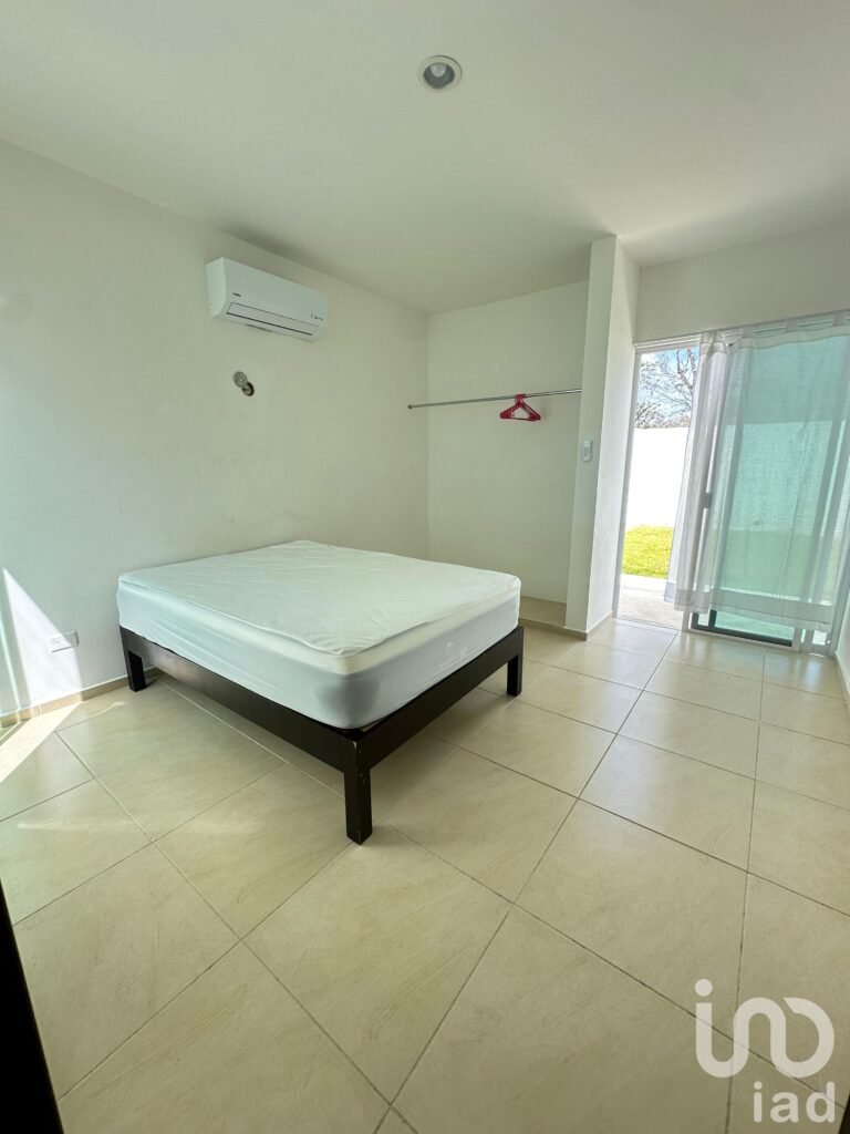 RENTA DE CASA DE UN PISO EN GRAN SANTA FE MERIDA YUCATAN