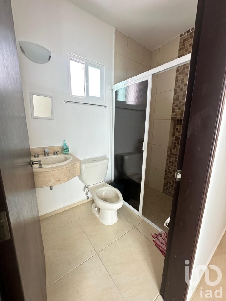 RENTA DE CASA DE UN PISO EN GRAN SANTA FE MERIDA YUCATAN