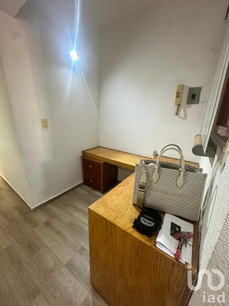 RENTA de OFICINAS en Col. Nápoles, Benito Juárez CDMX.