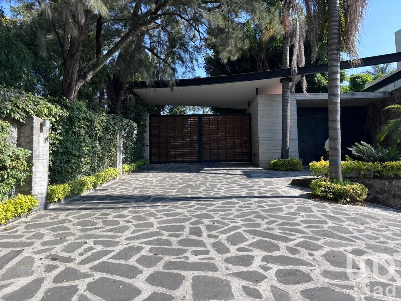 Venta de terreno dentro de fraccionamiento en Cuernavaca Venta de terreno dentro de fraccionamiento en Cuernavaca