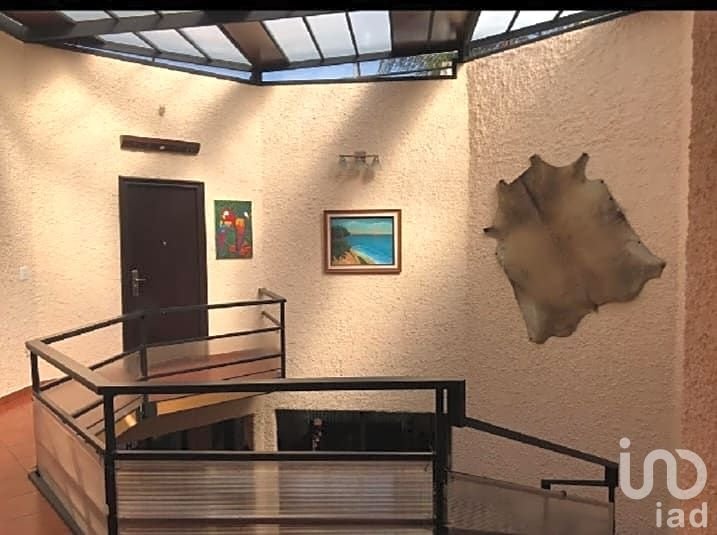 Casa en Venta 4 recámaras con seguridad y alberca en Palmira