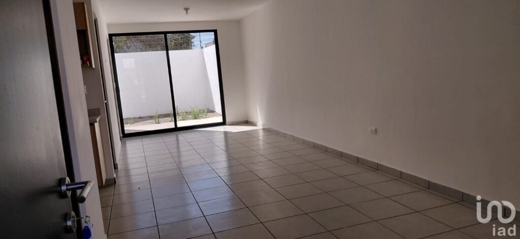 RENTA DEPARTAMENTO PLANTA BAJA EN FRACC. BAOBA