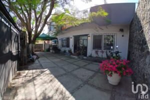 Casa en venta con 2 recámaras y baño completo en planta baja en Acapatzingo, Cuernavaca, Morelos Casa en venta con 2 recámaras y baño completo en planta baja en Acapatzingo, Cuernavaca, Morelos