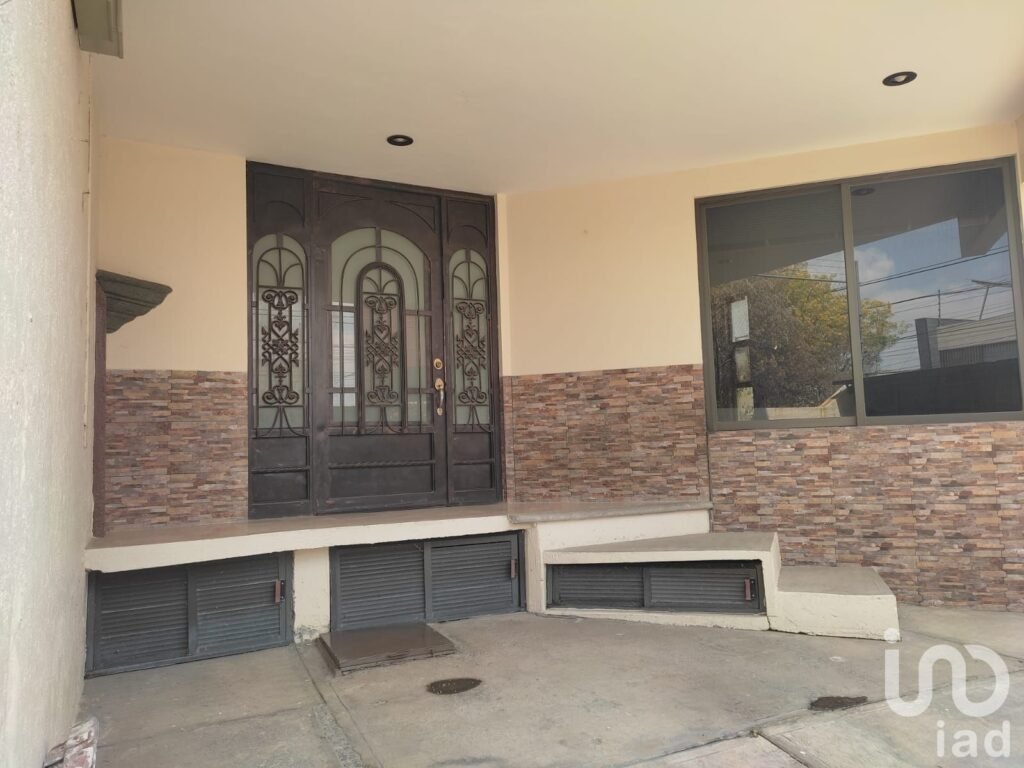 SE VENDE CASA EN VILLA SATELITE LA CALERA PUEBLA