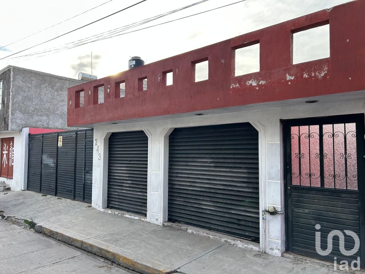 Venta de Local Comercial ideal para Taller y Departamento Venta de Local Comercial ideal para Taller y Departamento