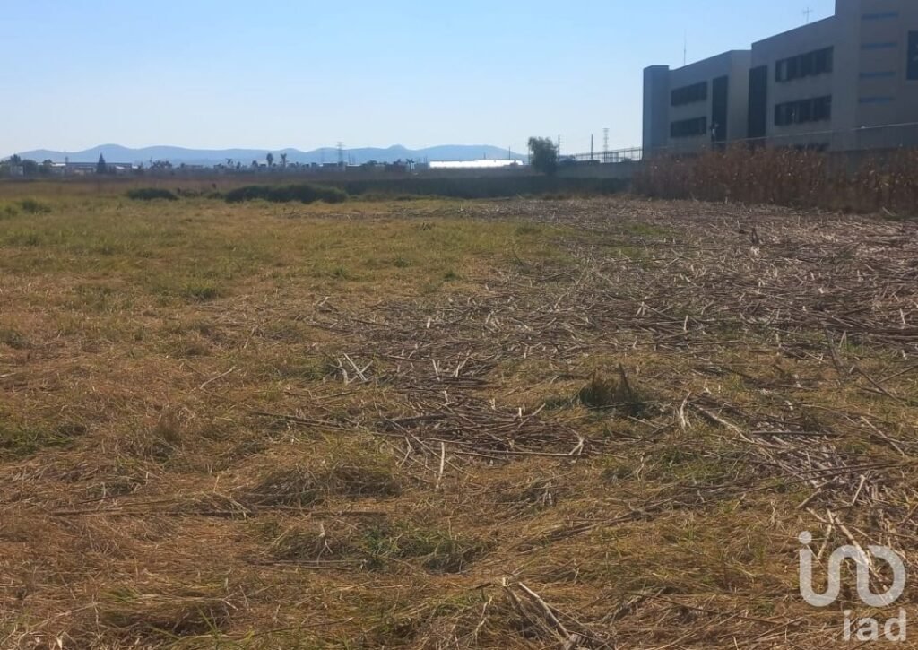 Terreno en Venta  Tlaxcalancingo a un costado del Complejo de Seguridad