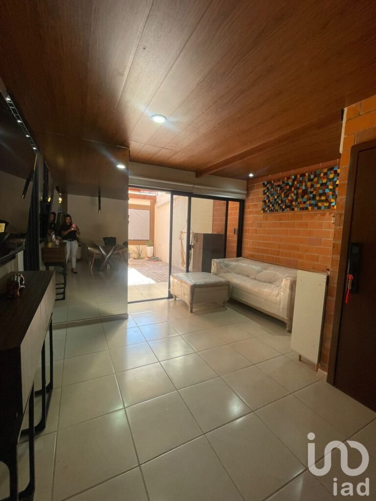 Departamento Renta Amueblado con terraza ( planta baja)
