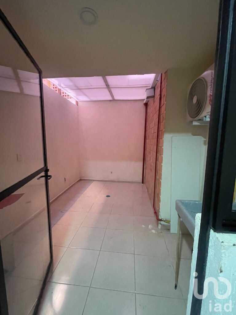 Departamento Renta Amueblado con terraza ( planta baja)