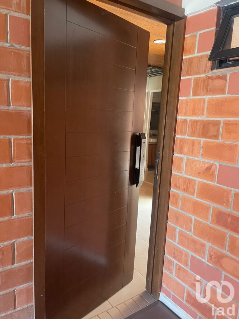 Departamento Renta Amueblado con terraza ( planta baja)