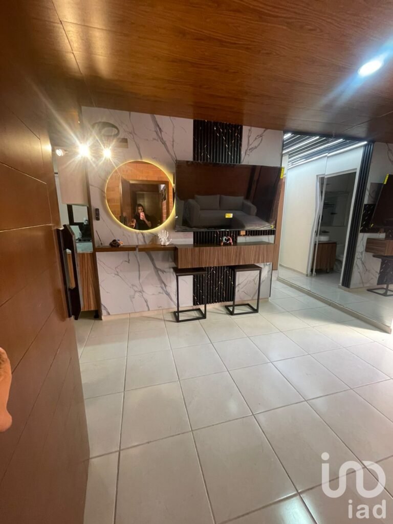 Departamento Renta Amueblado con terraza ( planta baja)