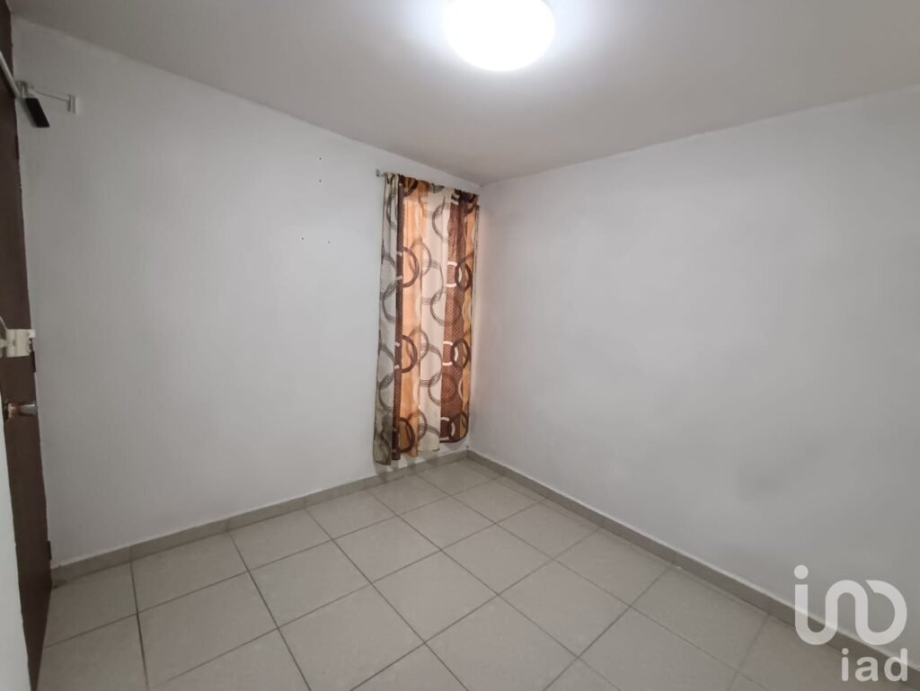 CASA EN VENTA EN VILLAS DE ECATEPEC, ECATEPEC DE MORELOS, A 5 MINUTOS DE BODEGA AURRERA PALOMAS